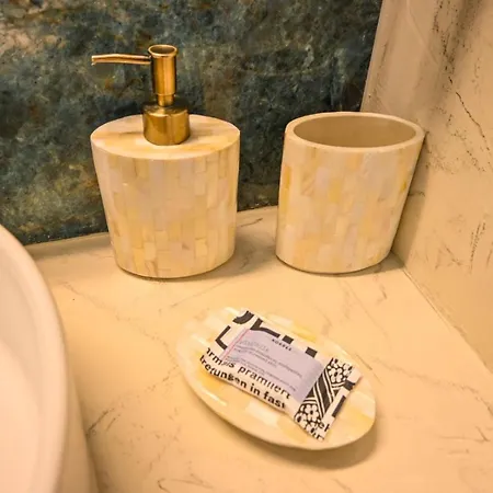 Ξενοδοχείο με διαμερίσματα Schinoza Luxury *